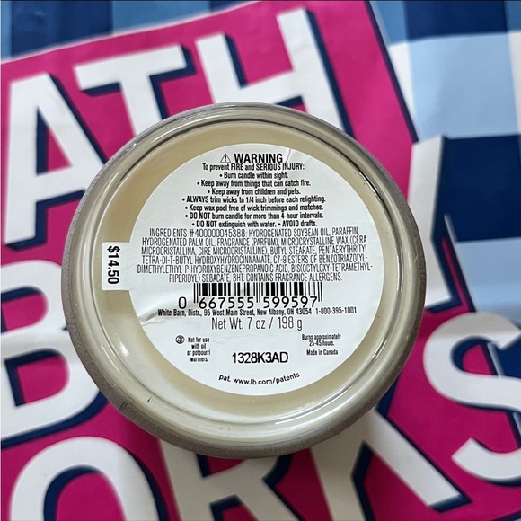 New MARSHMALLOW FIRESIDE Single Wick 7oz luminary Candle Bath & Body Works White - Picture 5 of 5